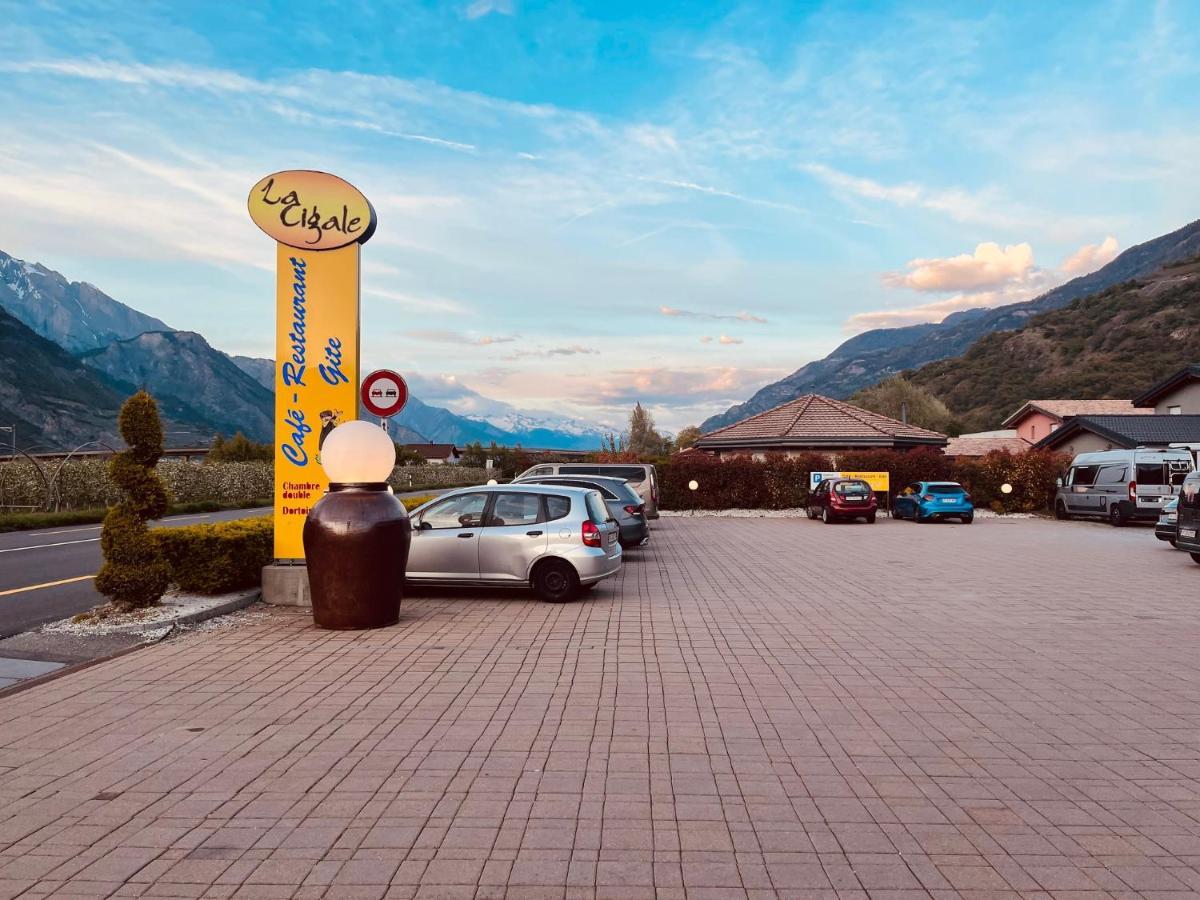 Gite La Cigale Saxon Bagian luar foto